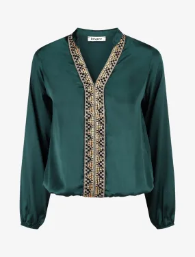 Blouse satinée ornée de broderie