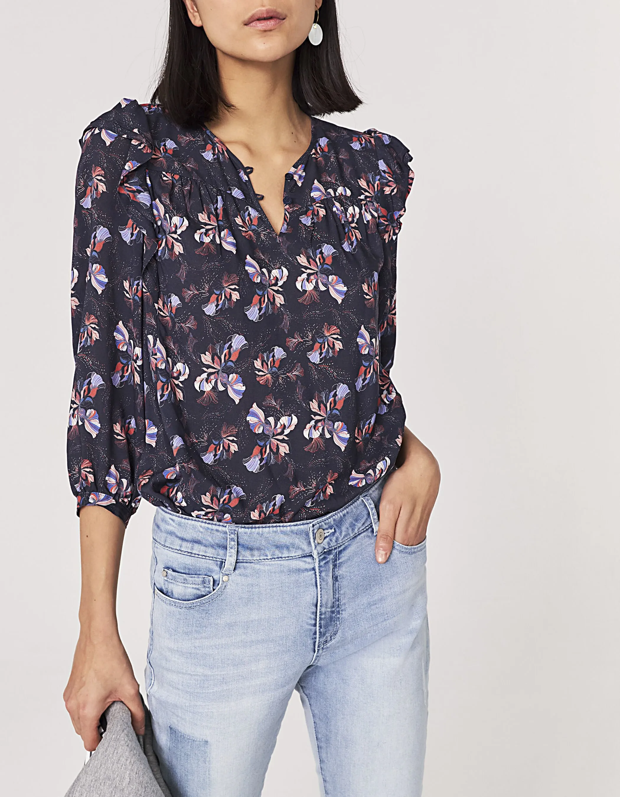Blouse viscose Ecovero® motif floral volant épaules femme