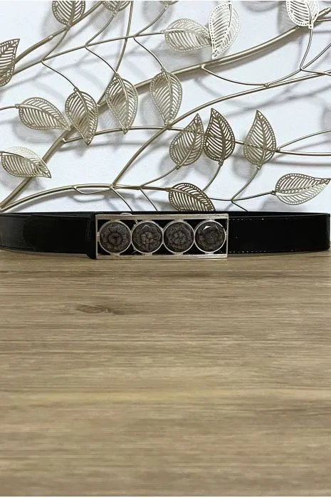 Ceinture noir avec 4 pierres beige à la boucle