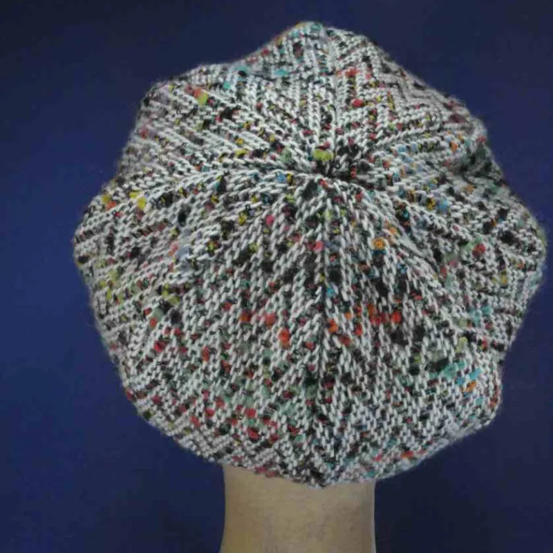 Gavroche en laine noire multicolore | Chapeau d'hiver pour femme