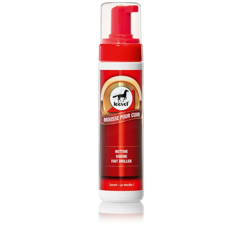 Mousse crème Léovet de soin pour le cuir, nettoie et nourrit la selle
