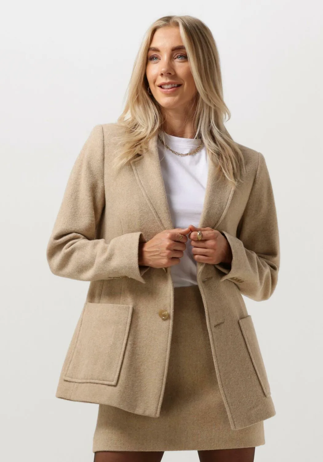 vanilia blazer wool blend blazer en beige
